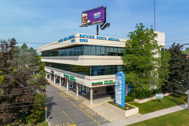 Plus de détails pour 3292 Bayview Ave, Toronto, ON - Bureau/Médical à louer