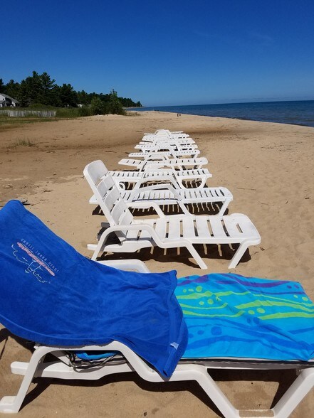 4497 S US Highway 23, Greenbush, MI à vendre - Photo du bâtiment - Image 3 de 56