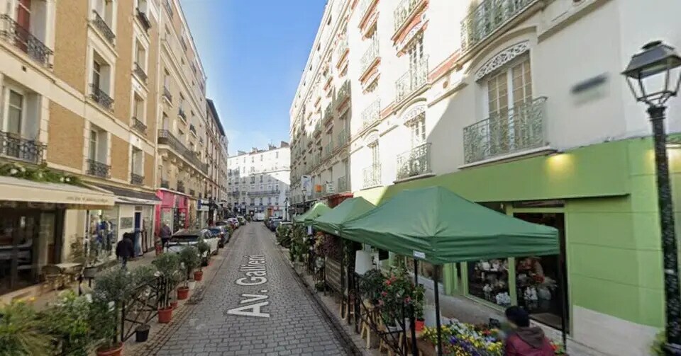 Avenue Gallieni, Courbevoie for lease Building Photo- Image 1 of 3