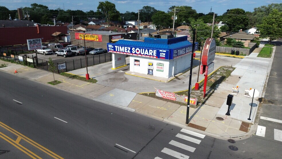 10857 S Halsted St, Chicago, IL à louer - Photo du bâtiment - Image 2 de 4