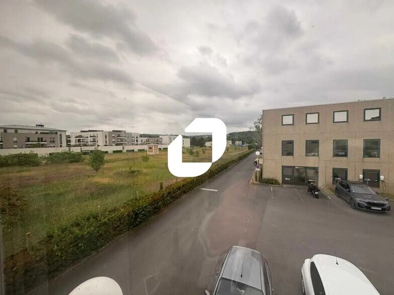 Bureau dans Croissy-sur-Seine à vendre - Photo du bâtiment - Image 1 de 10