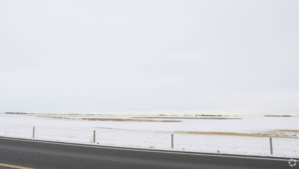 Range Road 292 Rd, Airdrie, AB à vendre - Photo principale - Image 1 de 1