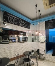 Retail in Barcelona, Barcelona for lease Interior Photo- Image 2 of 10