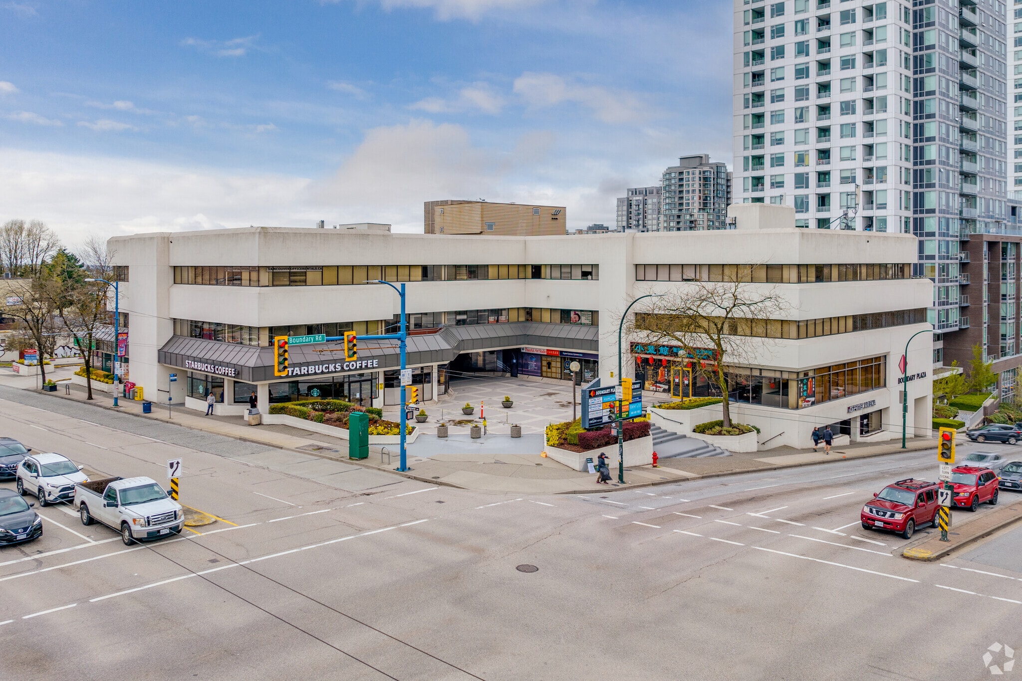 3665 Kingsway, Vancouver, BC à louer Photo principale- Image 1 de 5