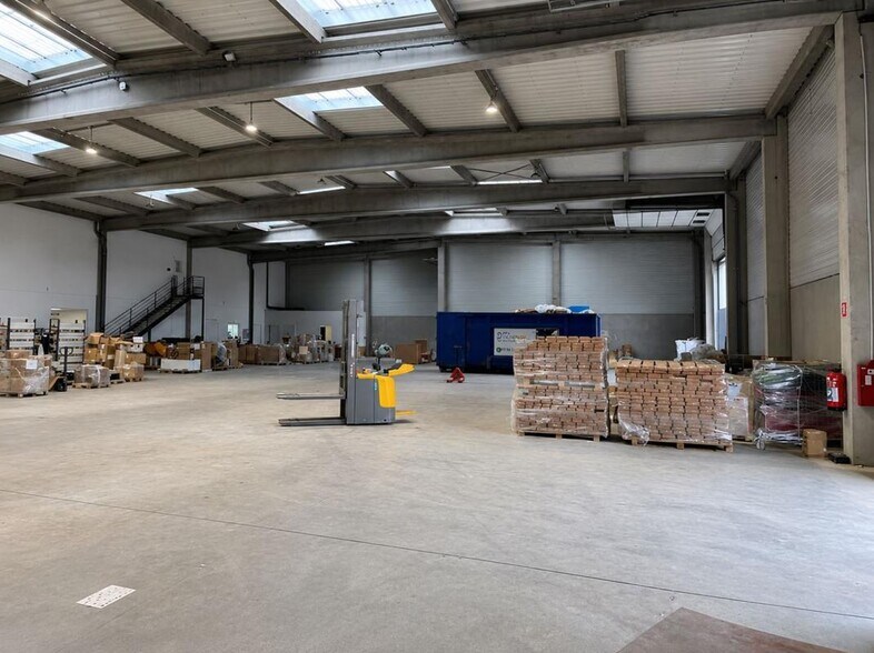 Industrial in Lille for lease - Building Photo - Image 3 of 6