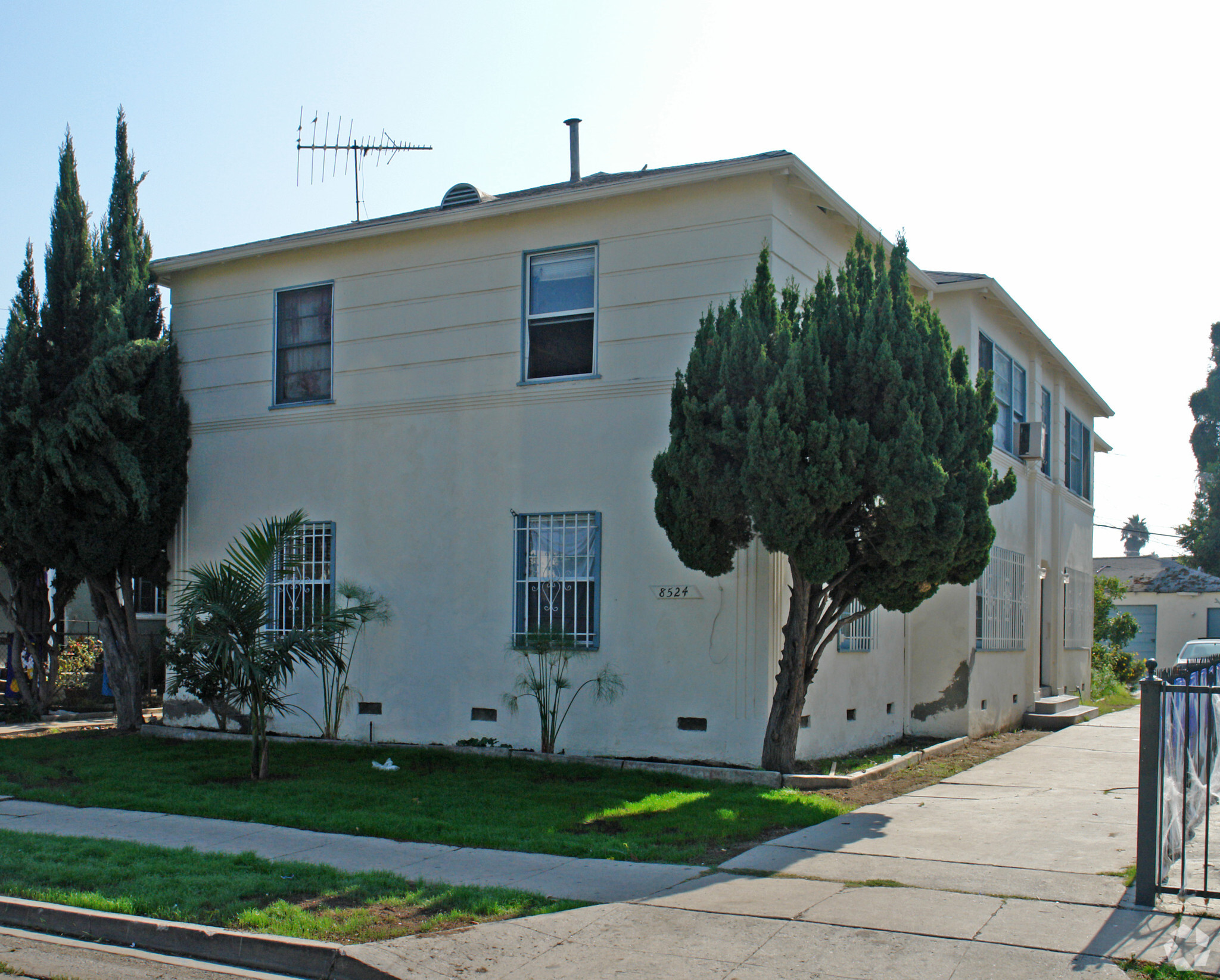 8524 Beverlywood St, Los Angeles, CA à vendre Photo principale- Image 1 de 1