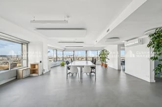 21-25 Quai André Citroën, Paris for lease Interior Photo- Image 2 of 12