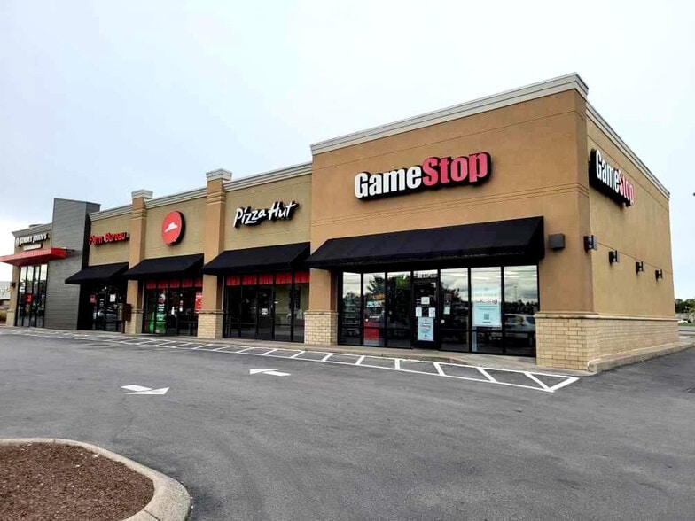 810 Nissan Dr, Smyrna, TN à louer - Photo du bâtiment - Image 2 de 3