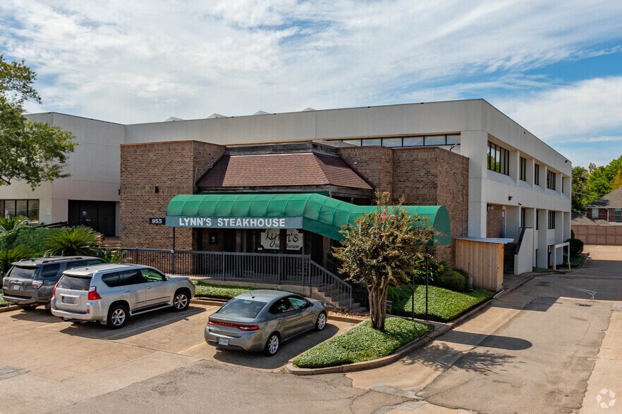 955 Dairy Ashford Rd, Houston, TX à louer - Photo du bâtiment - Image 3 de 7