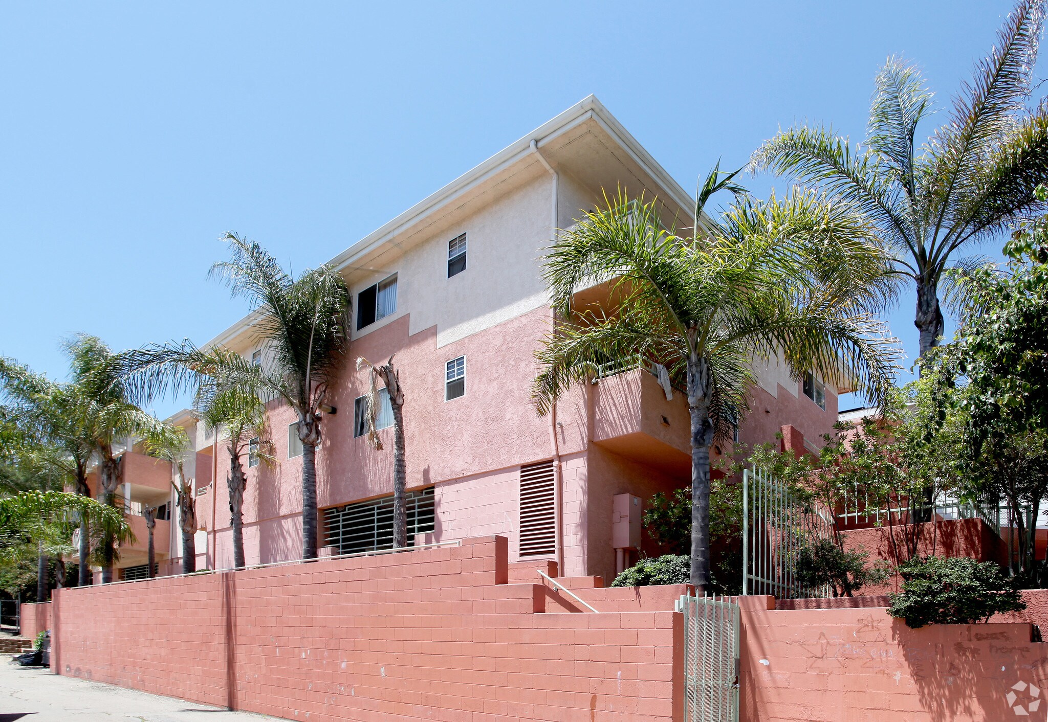 4967 Auburn Dr, San Diego, CA for sale Primary Photo- Image 1 of 1