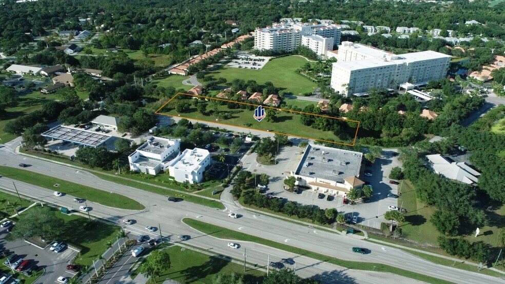 169 Pointe Loop Dr, Venice, FL à vendre - Photo du bâtiment - Image 2 de 5