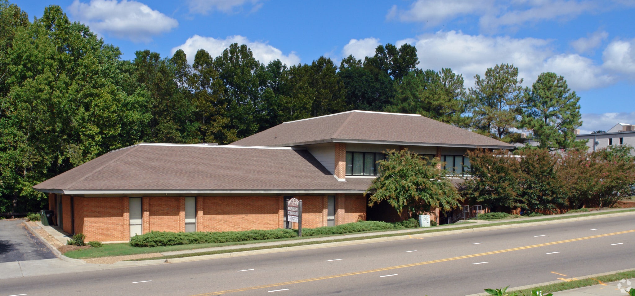 320 Monticello Ave, Williamsburg, VA for lease Primary Photo- Image 1 of 6