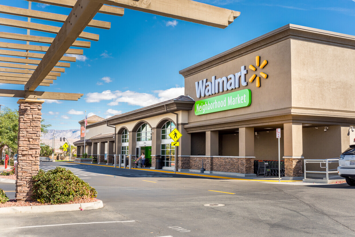 Jefferson Rd & Fred Waring, Indio, CA for lease Building Photo- Image 1 of 3