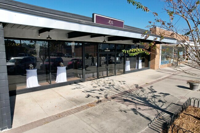 Plus de détails pour 180 S Macon St, Jesup, GA - Commerce de détail à vendre