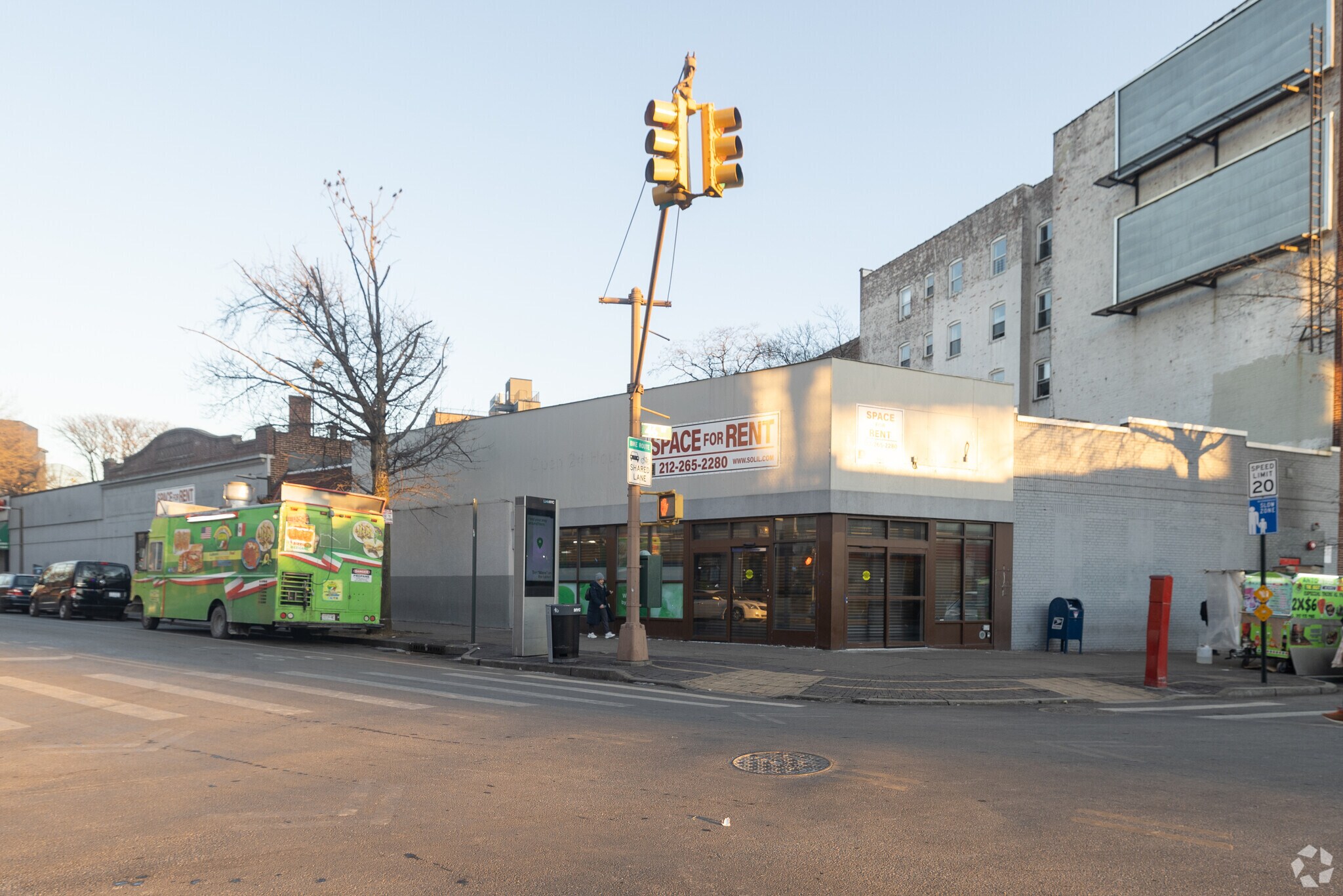 4612 Greenpoint Ave, Sunnyside, NY for lease Primary Photo- Image 1 of 2