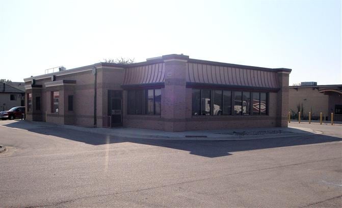 2000 State St N, Fairmont, MN for lease - Primary Photo - Image 1 of 30