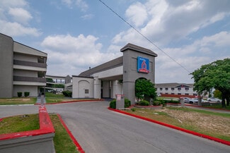 Plus de détails pour 11221 San Pedro Ave, San Antonio, TX - Services hôteliers à vendre