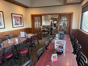 431 Dixie Way, South Bend, IN for lease Interior Photo- Image 1 of 12