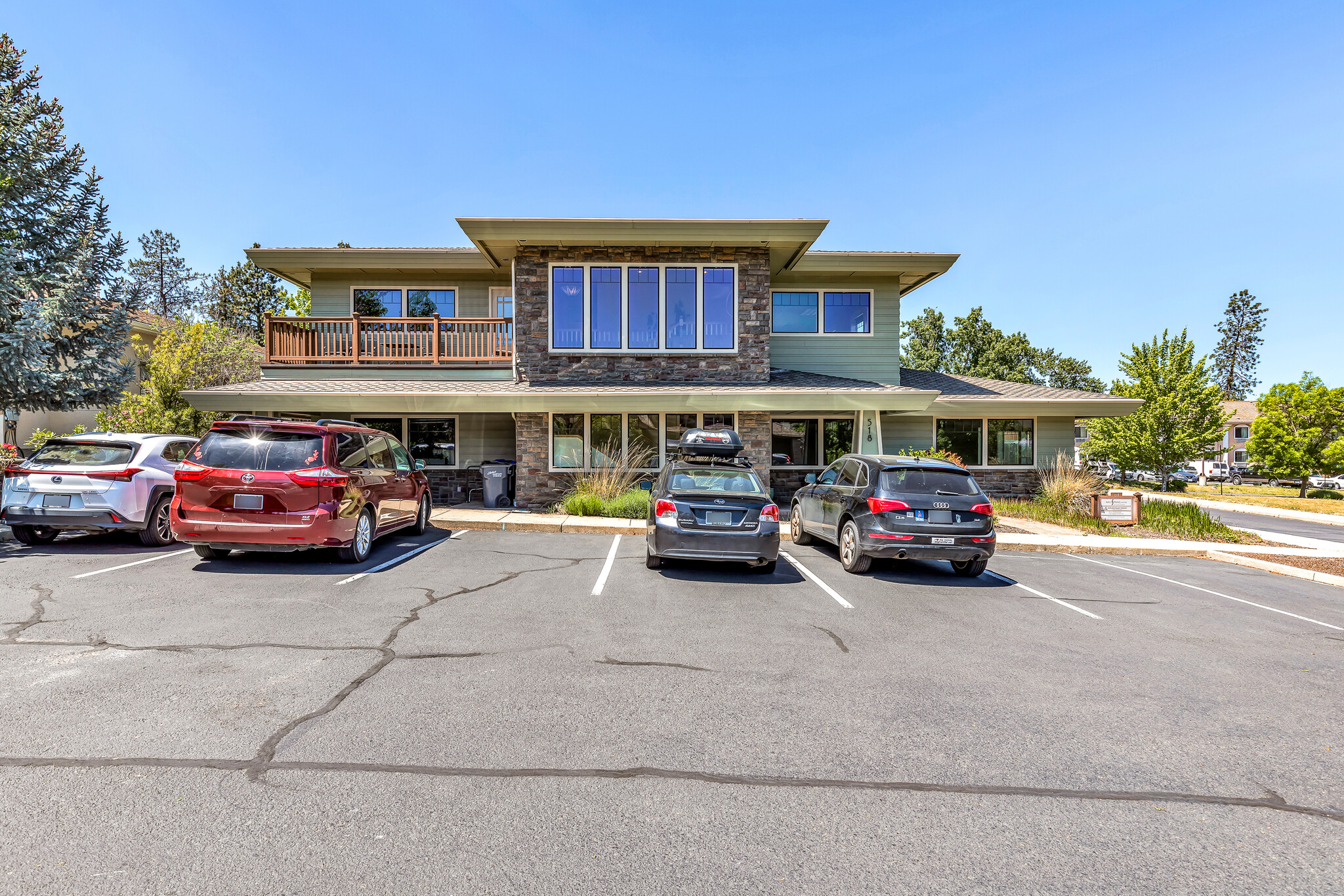 518 Washington St, Ashland, OR for lease Building Photo- Image 1 of 12