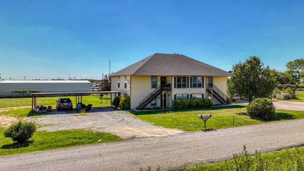 761 Olive Branch Rd, Brock, TX for sale - Primary Photo - Image 1 of 32