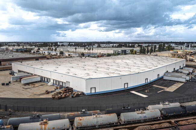 More details for 15500 Phoebe Ave, La Mirada, CA - Industrial for Lease