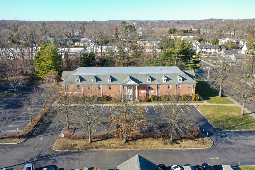 750 Broad St, Shrewsbury, NJ à louer - Photo du bâtiment - Image 3 de 18