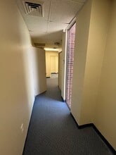 1900 E Northern Pky, Baltimore, MD for lease Interior Photo- Image 2 of 7