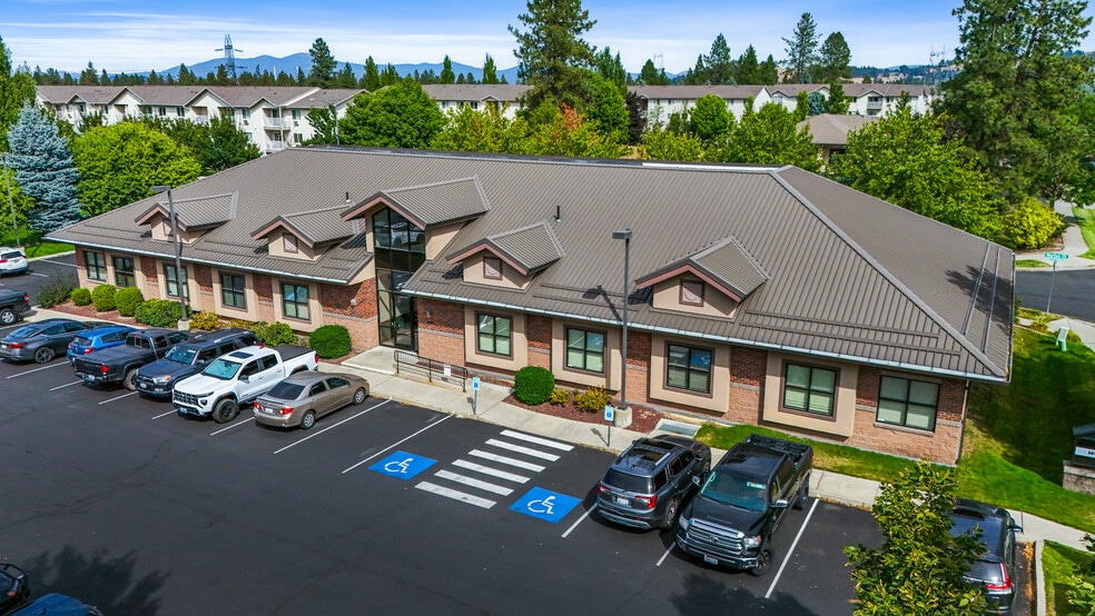 1131 E Westview Ct, Spokane, WA for lease - Primary Photo - Image 1 of 35
