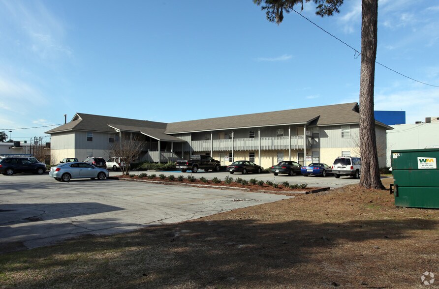 6815 Forest Park Dr, Savannah, GA for lease - Building Photo - Image 1 of 13