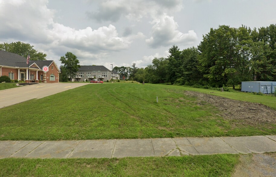 9427 Broadview Rd, Broadview Heights, OH à vendre - Photo du bâtiment - Image 2 de 2
