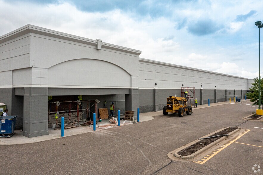 1390-1440 W University Ave, Saint Paul, MN à louer - Photo du bâtiment - Image 3 de 12