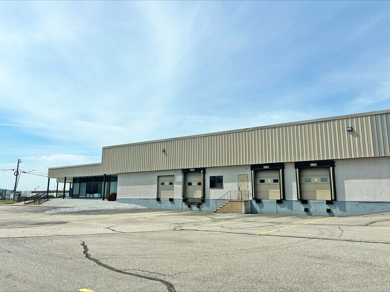 35 Pine St, Manchester, NH à louer - Photo du bâtiment - Image 3 de 16