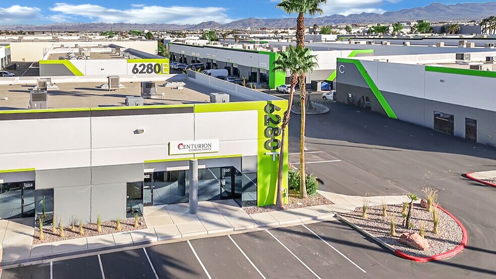 6280 S Valley View Blvd, Las Vegas, NV à louer - Photo du bâtiment - Image 3 de 5
