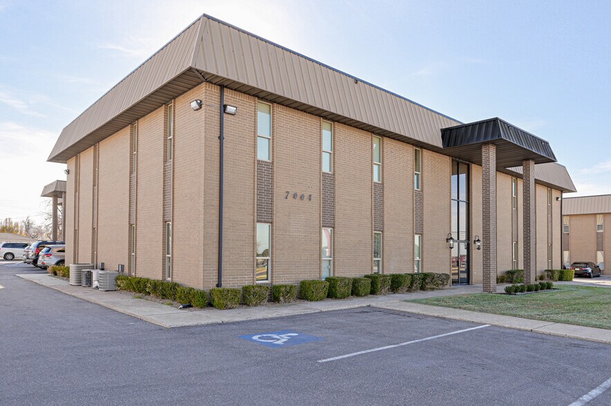 7004 NW 63rd St, Bethany, OK à vendre - Photo principale - Image 1 de 92