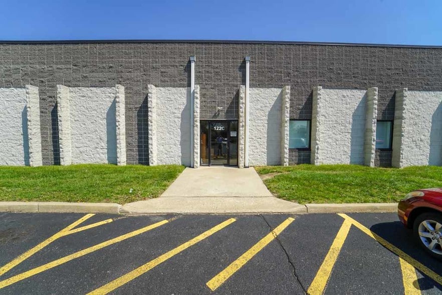122 Burrs Rd, Westampton, NJ à louer - Photo du bâtiment - Image 3 de 9