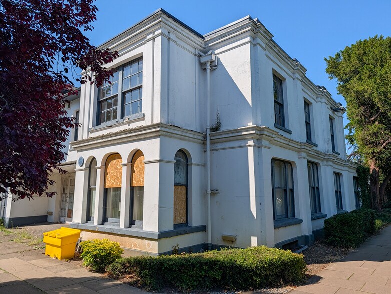 103 Paynes Park, Hitchin à louer - Photo du bâtiment - Image 3 de 6