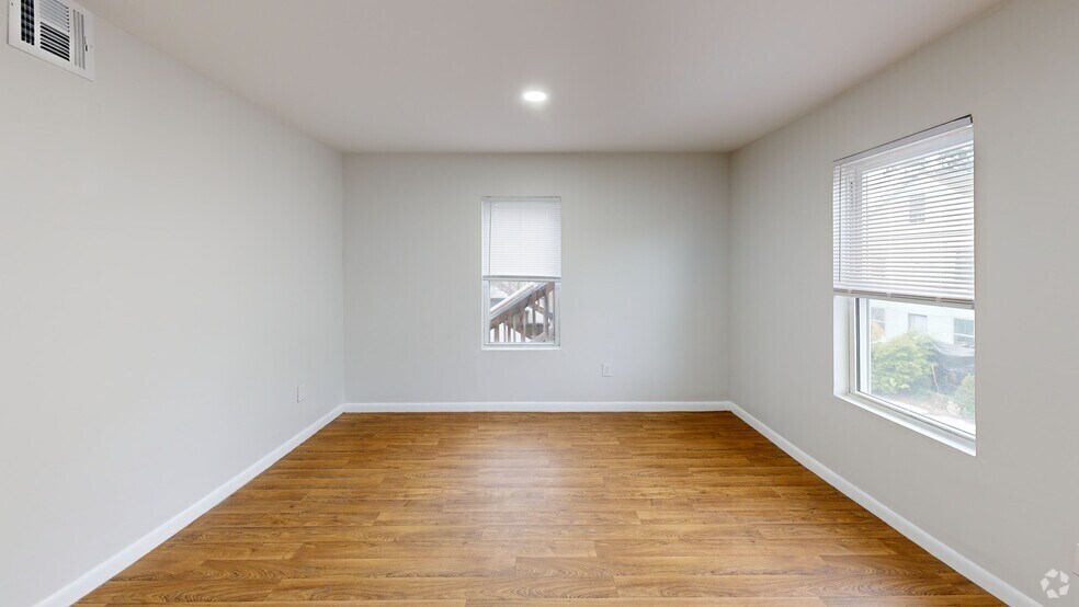 28-38 North St, Ware, MA à vendre - Numérisation 3D de Matterport - Image 3 de 20