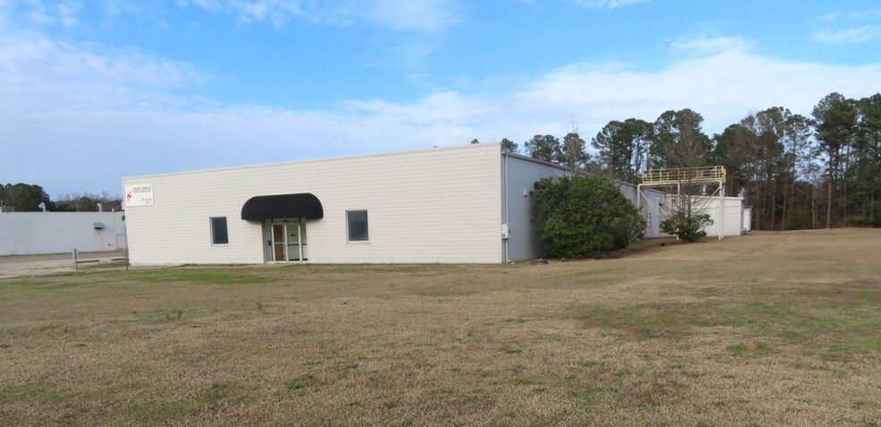 2907 Lee Ave, Sanford, NC for lease - Primary Photo - Image 1 of 5