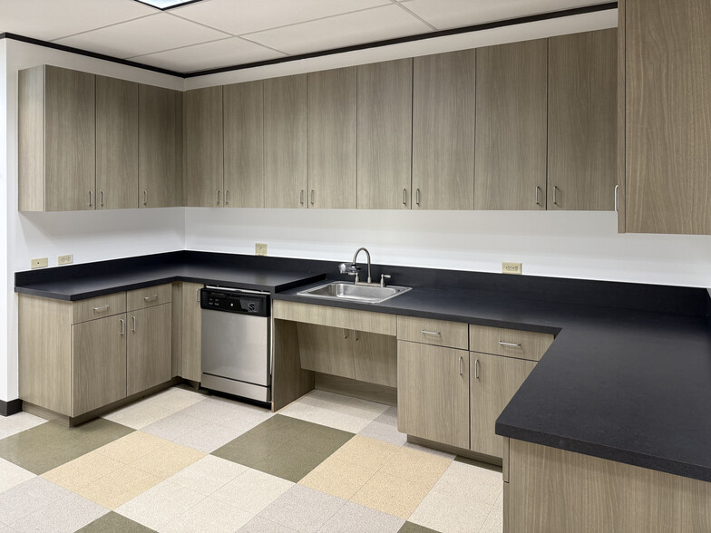 7004 Bee Caves Rd, Austin, TX à louer - Photo du bâtiment - Image 2 de 32