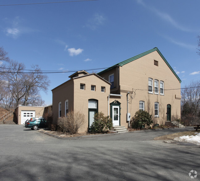 85 N Whitney St, Amherst, MA for lease - Primary Photo - Image 1 of 4