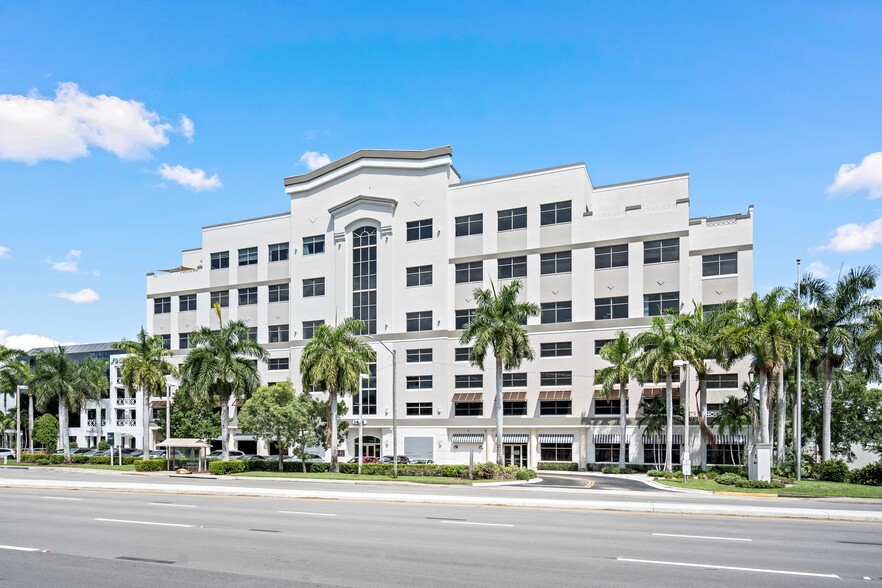 1675 N Military Trl, Boca Raton, FL à louer - Photo du bâtiment - Image 3 de 6