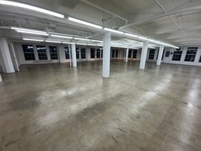 122 E 7th St, Los Angeles, CA à louer Photo intérieure- Image 2 de 3