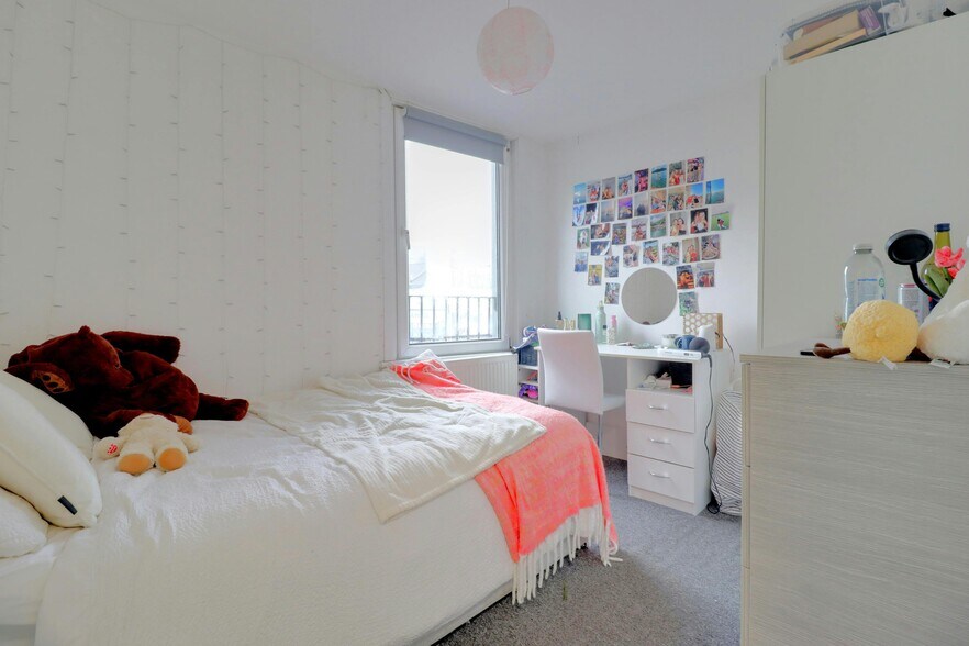 74 Lewes Rd, Brighton à louer - Photo du bâtiment - Image 2 de 9