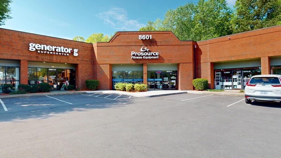 8601 Glenwood Ave, Raleigh, NC for lease - Building Photo - Image 3 of 3