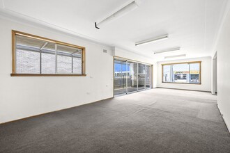 4 West St, Pymble for lease Interior Photo- Image 2 of 3