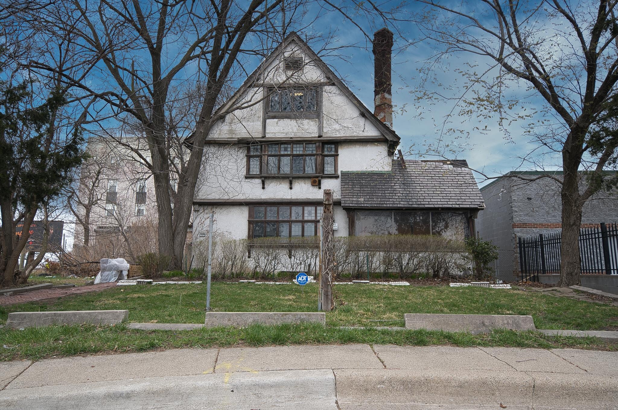 1989 W Grand Blvd, Detroit, MI à vendre Photo principale- Image 1 de 1