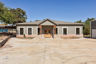 3875 E Waterloo Rd, Edmond, OK for lease Building Photo- Image 1 of 71