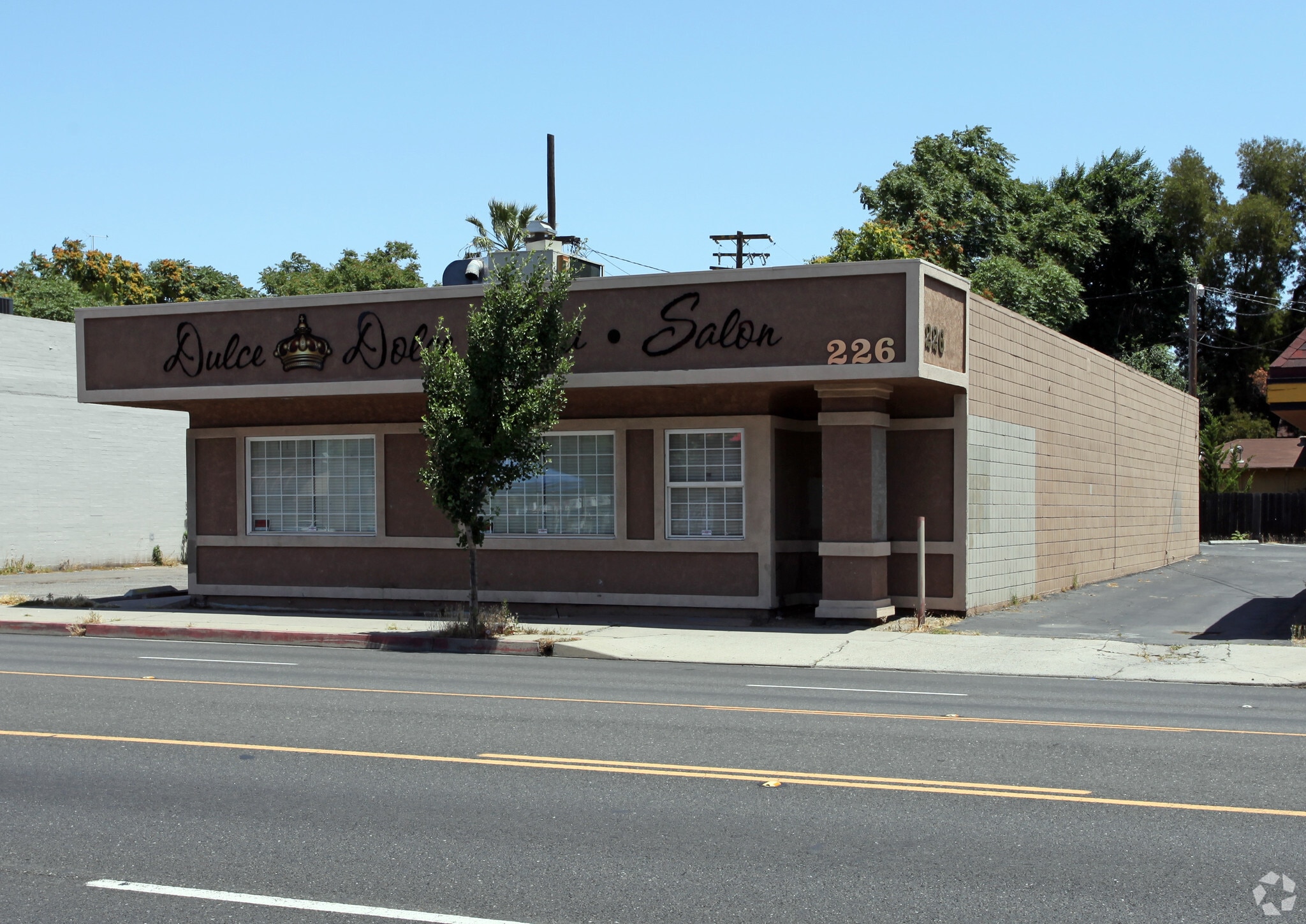 226 McHenry Ave, Modesto, CA for sale Primary Photo- Image 1 of 4