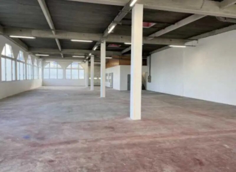 Flex dans Aubervilliers à louer - Photo du bâtiment - Image 2 de 4