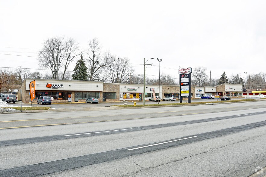 290-316 S Telegraph Rd, Pontiac, MI à louer - Photo du bâtiment - Image 2 de 6